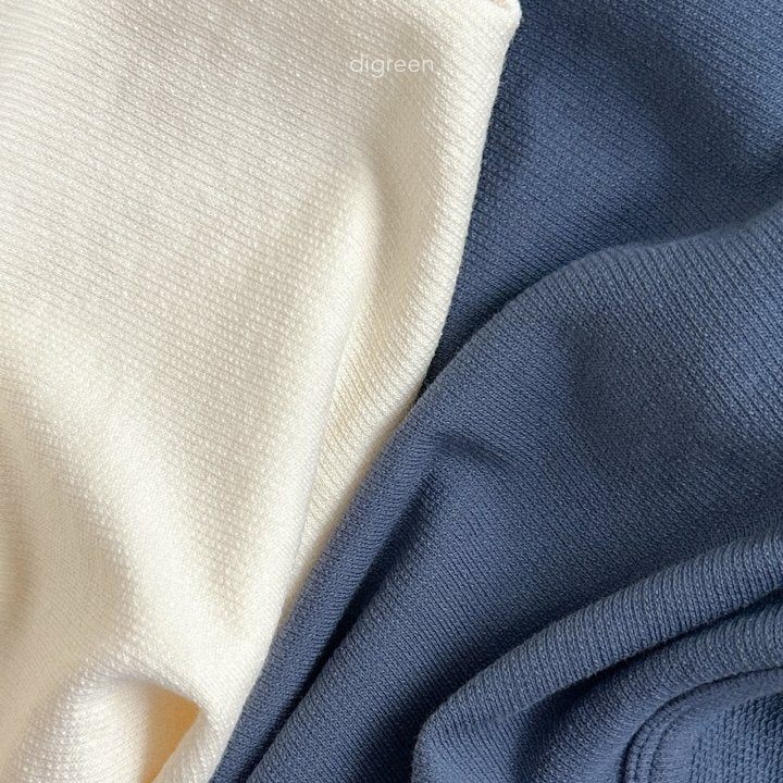 [PRe-ORDER[ Trust Sweatshirts