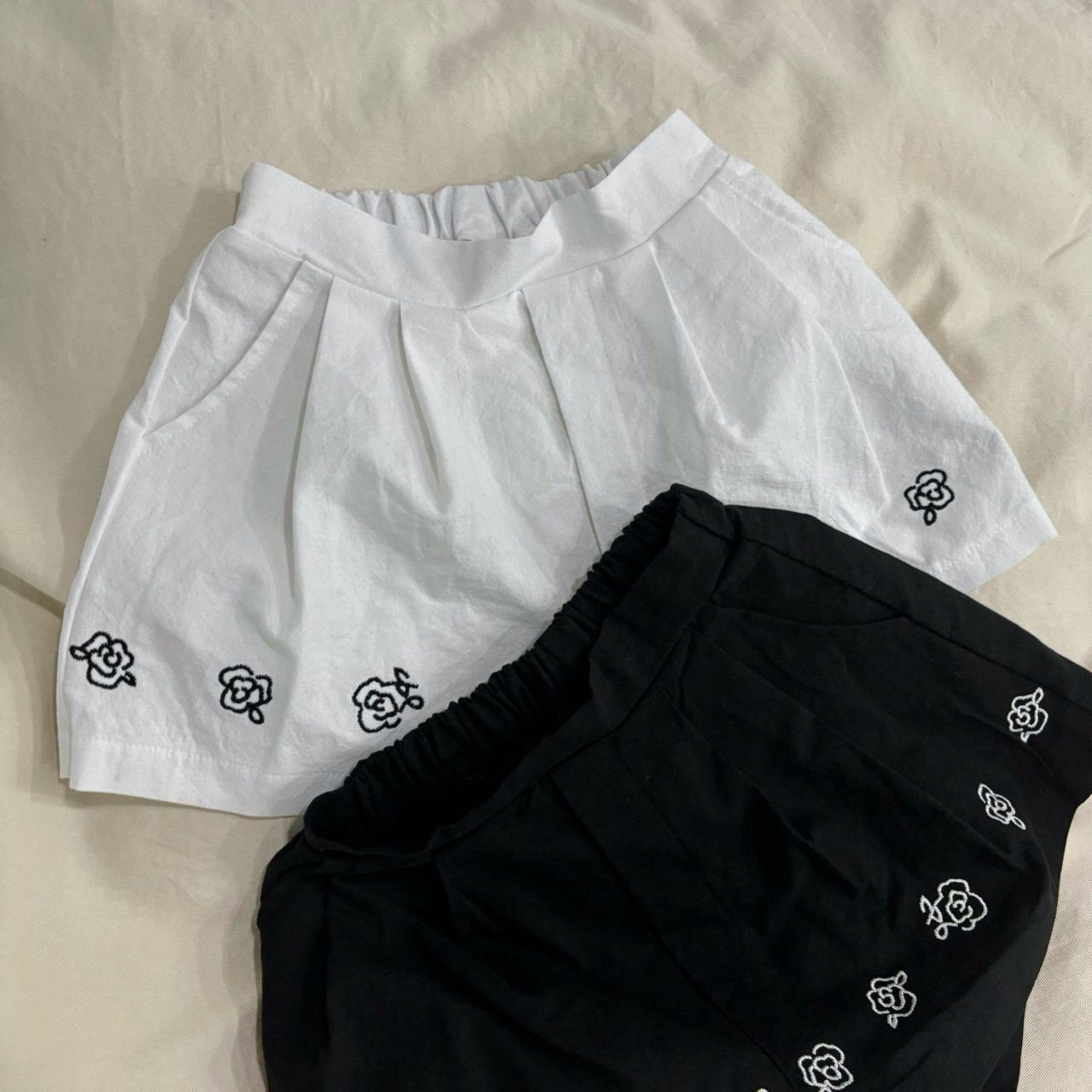 [Bobo J] Flower Shorts