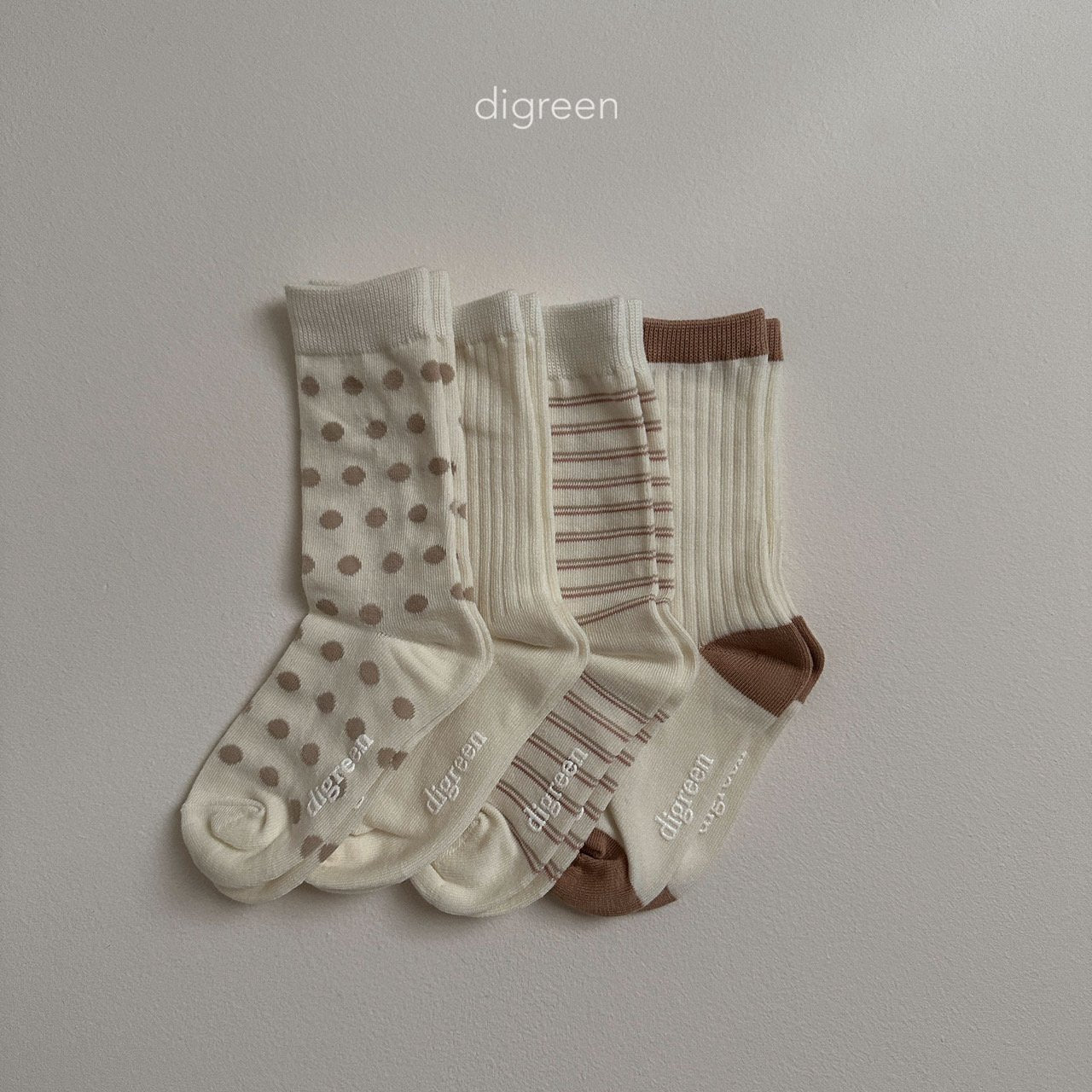 Together Cream Sock Set