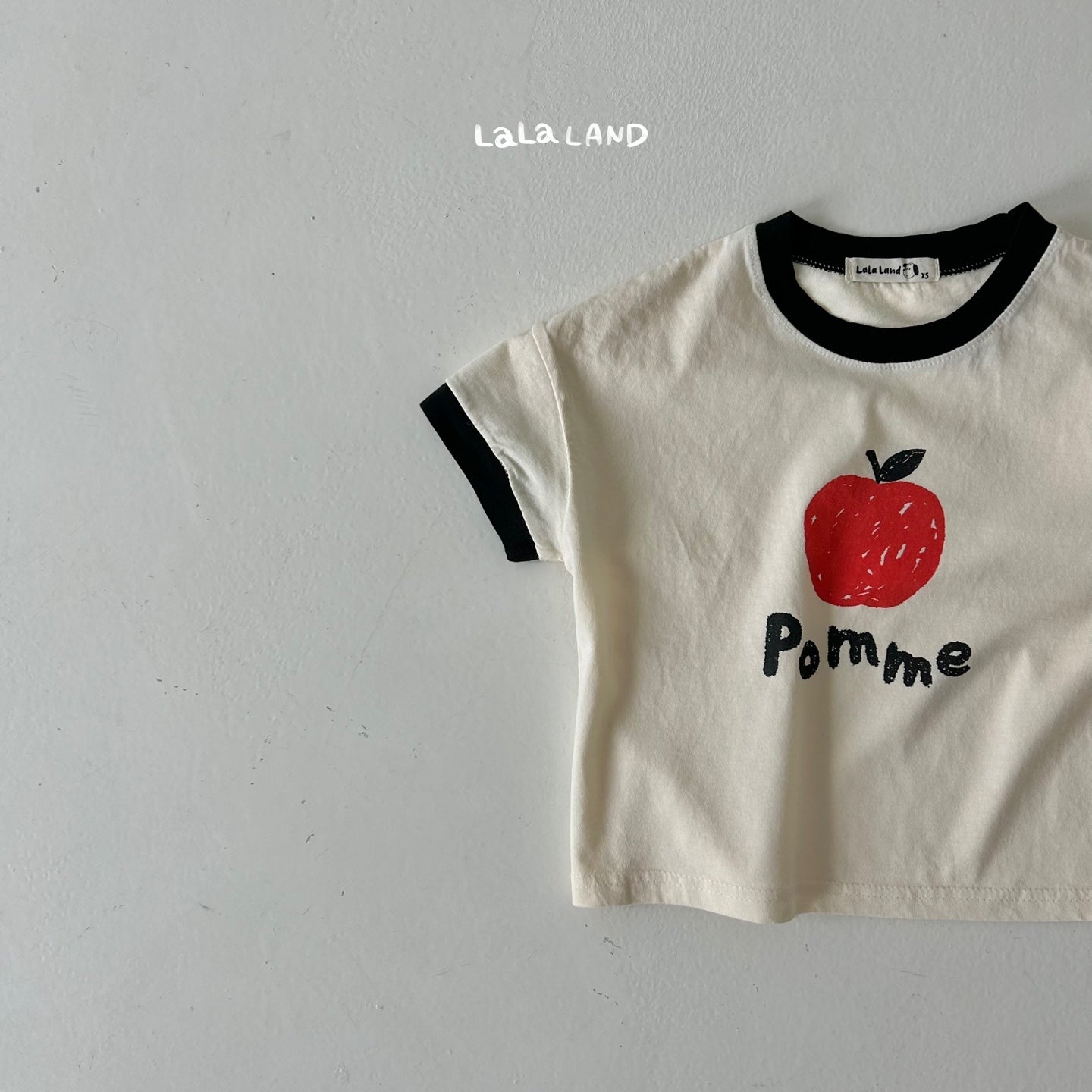 [Lala Land] Apple T-Shirts