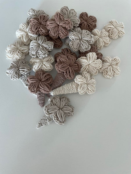 Knitted Floral Hair Pin