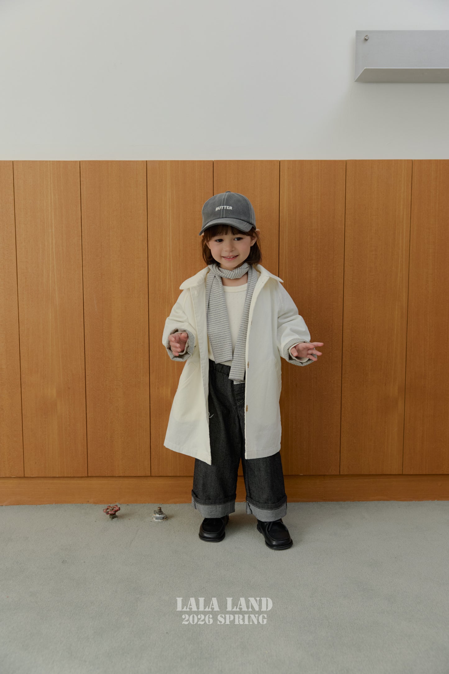 [PRE-ORDER] Roll-Up Stitch Denim Pants