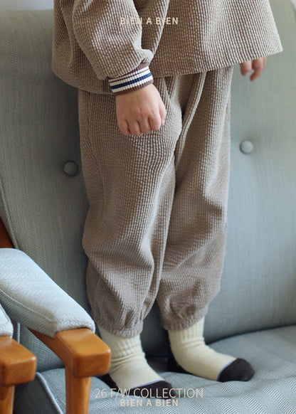[PRE-ORDER] Kong Kong Jogger Pants