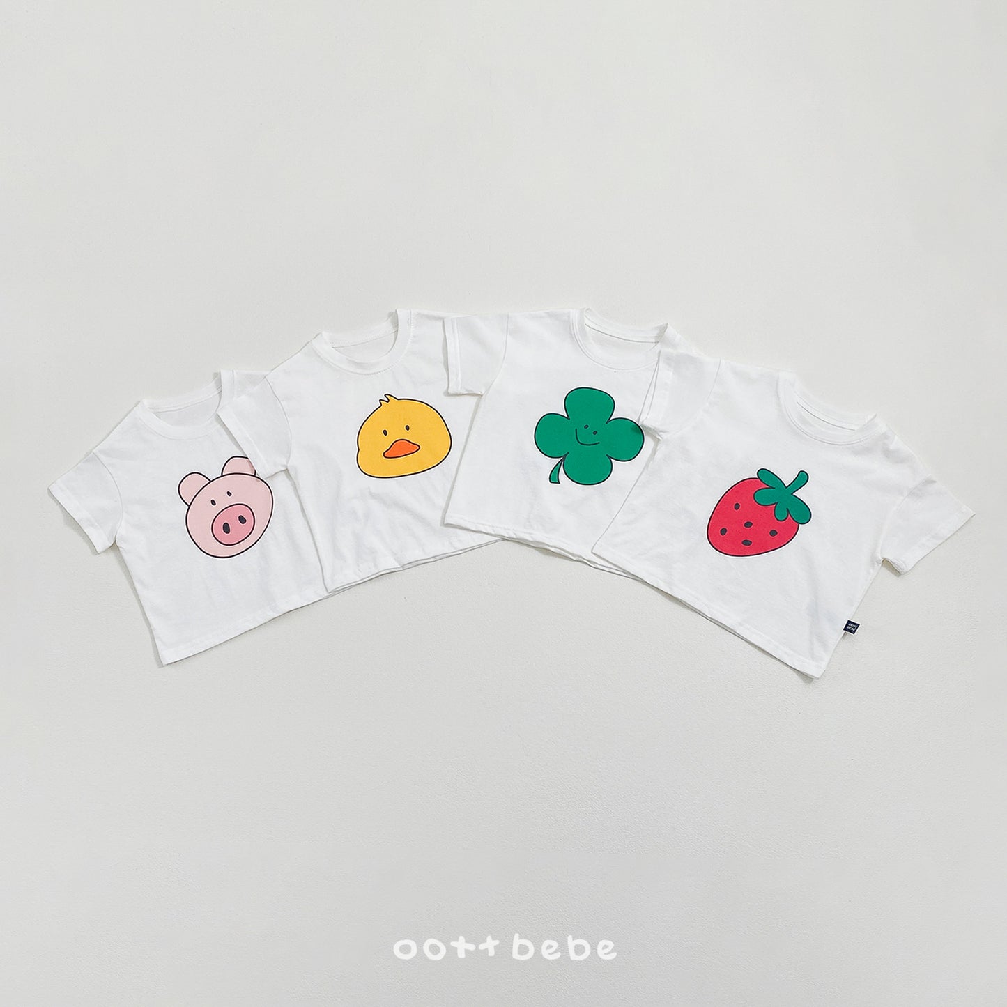 [PRE-ORDER] Happy Friends T-Shirts (Mom&Dad Couple)