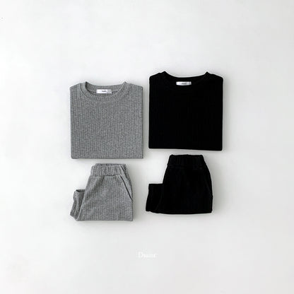 [PRE-ORDER] Puppy Top Bottom Set