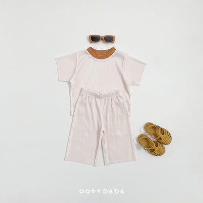 [PRE-ORDER] Barbie Pleats Top Bottom Set (Mom Couple)