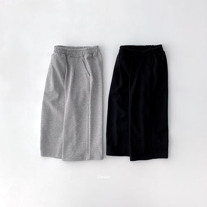 [PRE-ORDER] All Day Pin-Tuck Pants