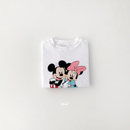 [PRE-ORDER] Pose T-Shirts