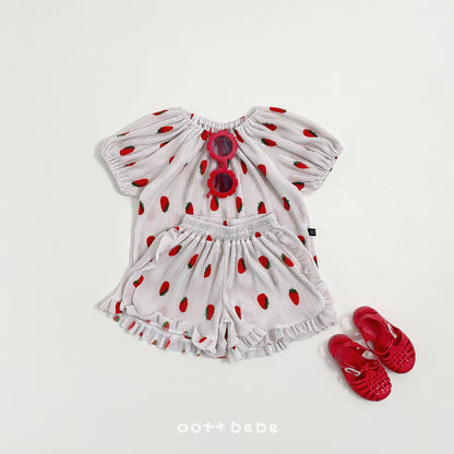 [PRE-ORDER] Sweet Berry Pleats Top Bottom Set