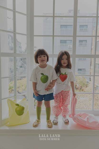 [PRE-ORDER] Berry Apple T-Shirts (Mom & Dad Couple)