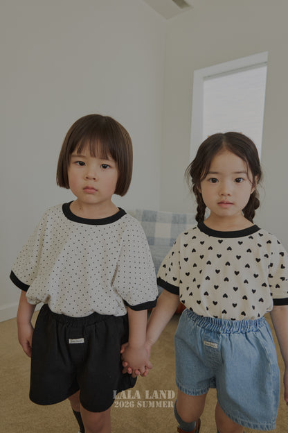 [PRE-ORDER] Heart Dot T-Shirts