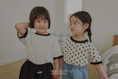 [PRE-ORDER] Heart Dot T-Shirts
