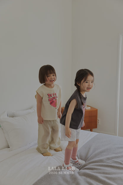 [PRE-ORDER] Love Rabbit Sleeveless T-Shirts
