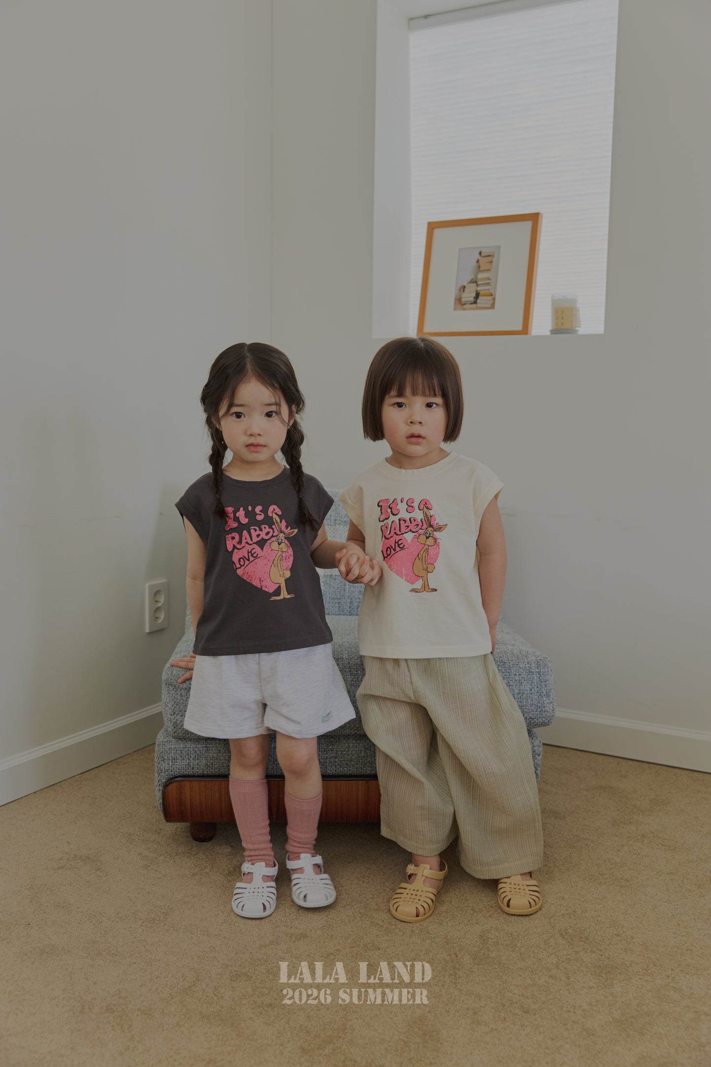 [PRE-ORDER] Love Rabbit Sleeveless T-Shirts