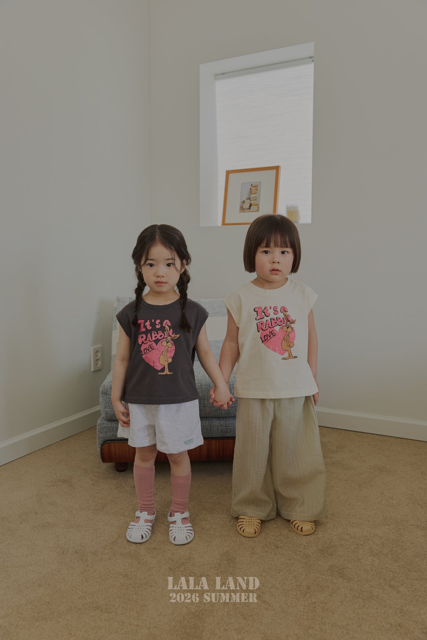 [PRE-ORDER] Love Rabbit Sleeveless T-Shirts
