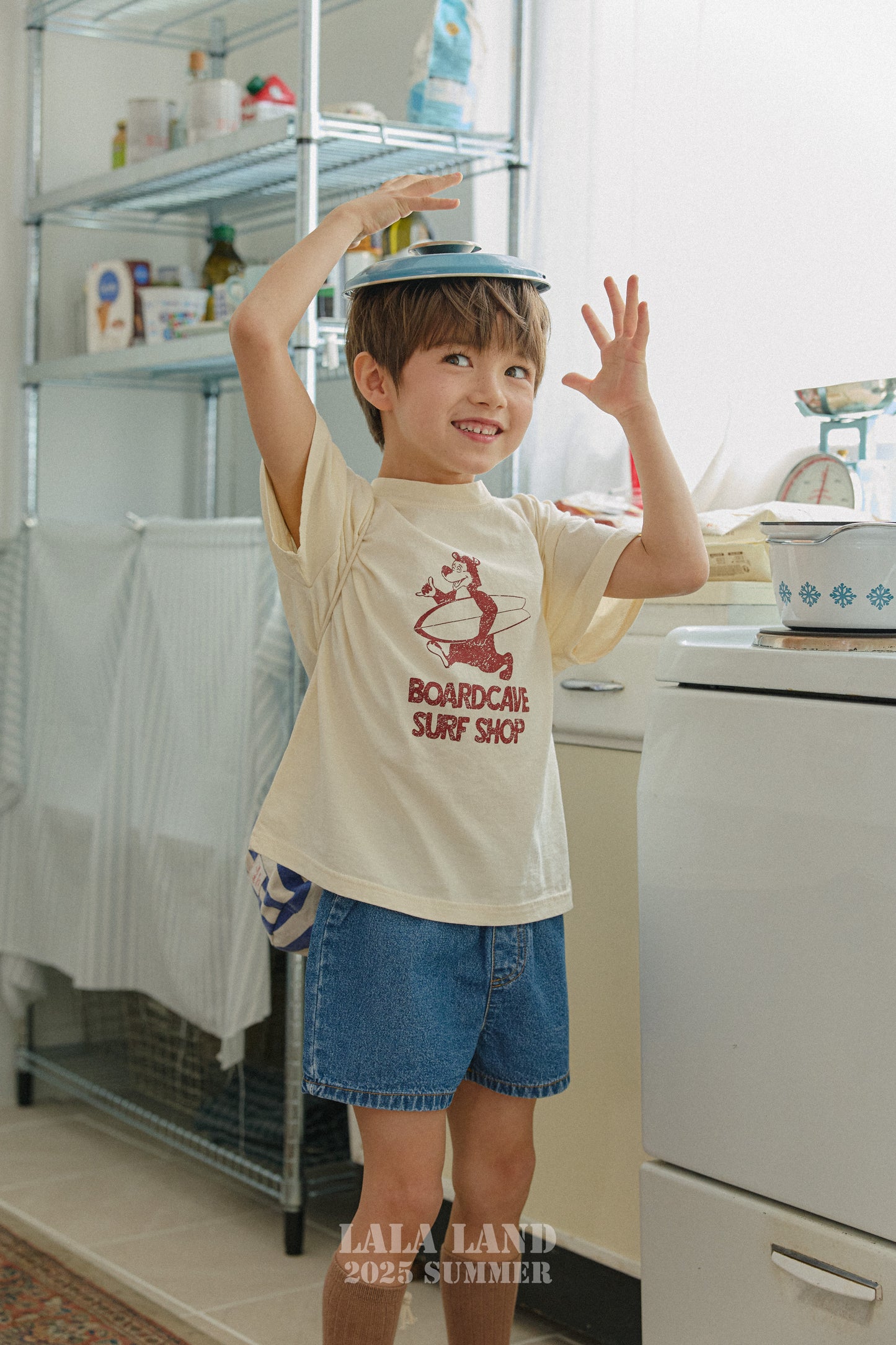 [PRE-ORDER] Surfer Bear T-Shirts (Mom Couple)