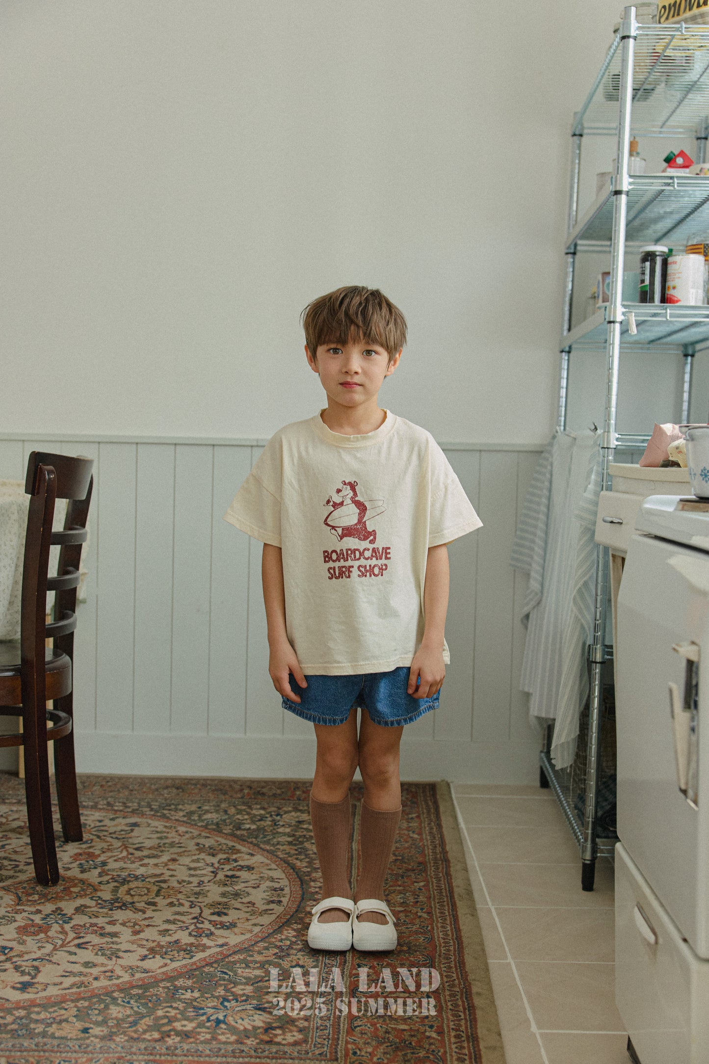 [PRE-ORDER] Surfer Bear T-Shirts (Mom Couple)