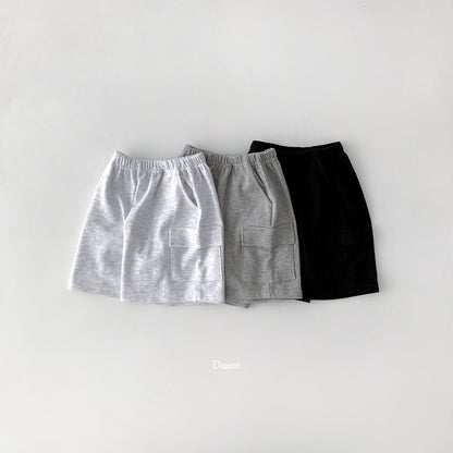 [PRE-ORDER] Half Cargo Pants