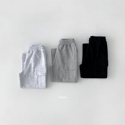 [PRE-ORDER] Wide Cargo Pants