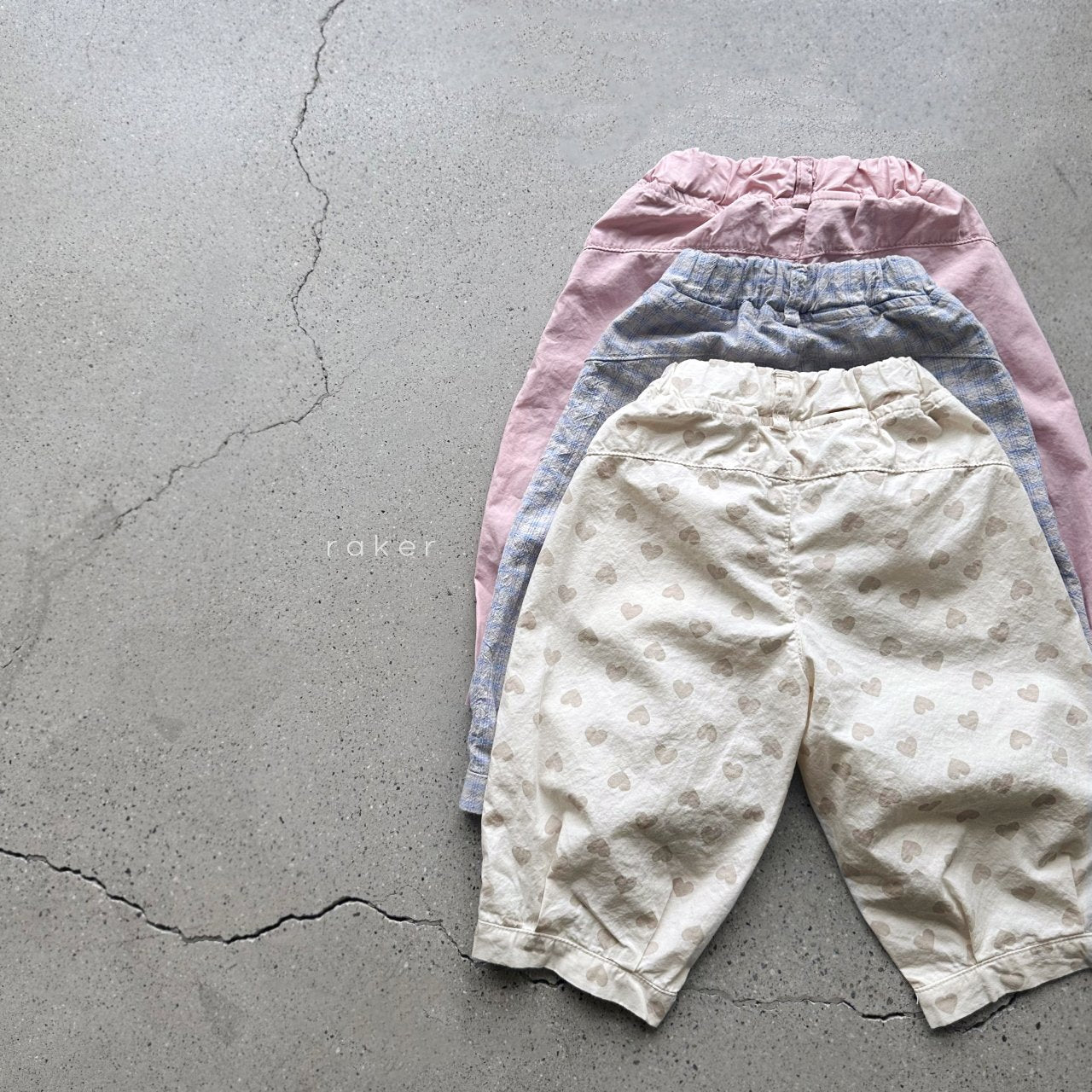 [PRE-ORDER] Heart Pleats Pants