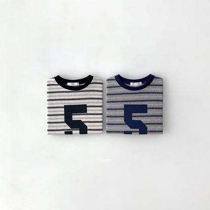 [PRE-ORDER] Number 5 T-Shirts