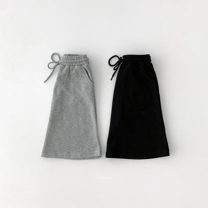 [PRE-ORDER] Long Long Line Skirts