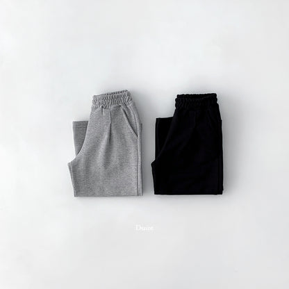 [PRE-ORDER] All Day Pin-Tuck Pants