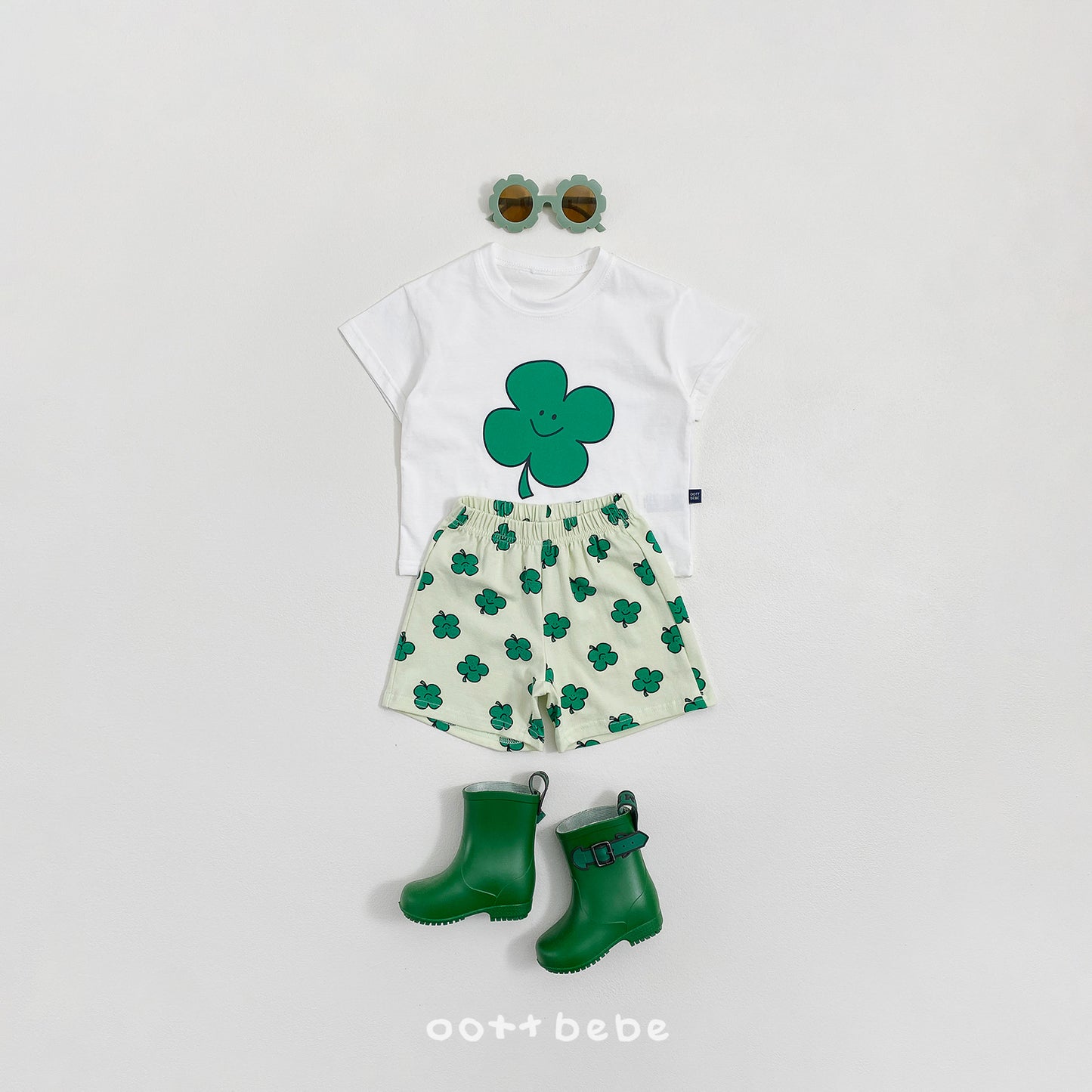 [PRE-ORDER] Happy Friends T-Shirts (Mom&Dad Couple)