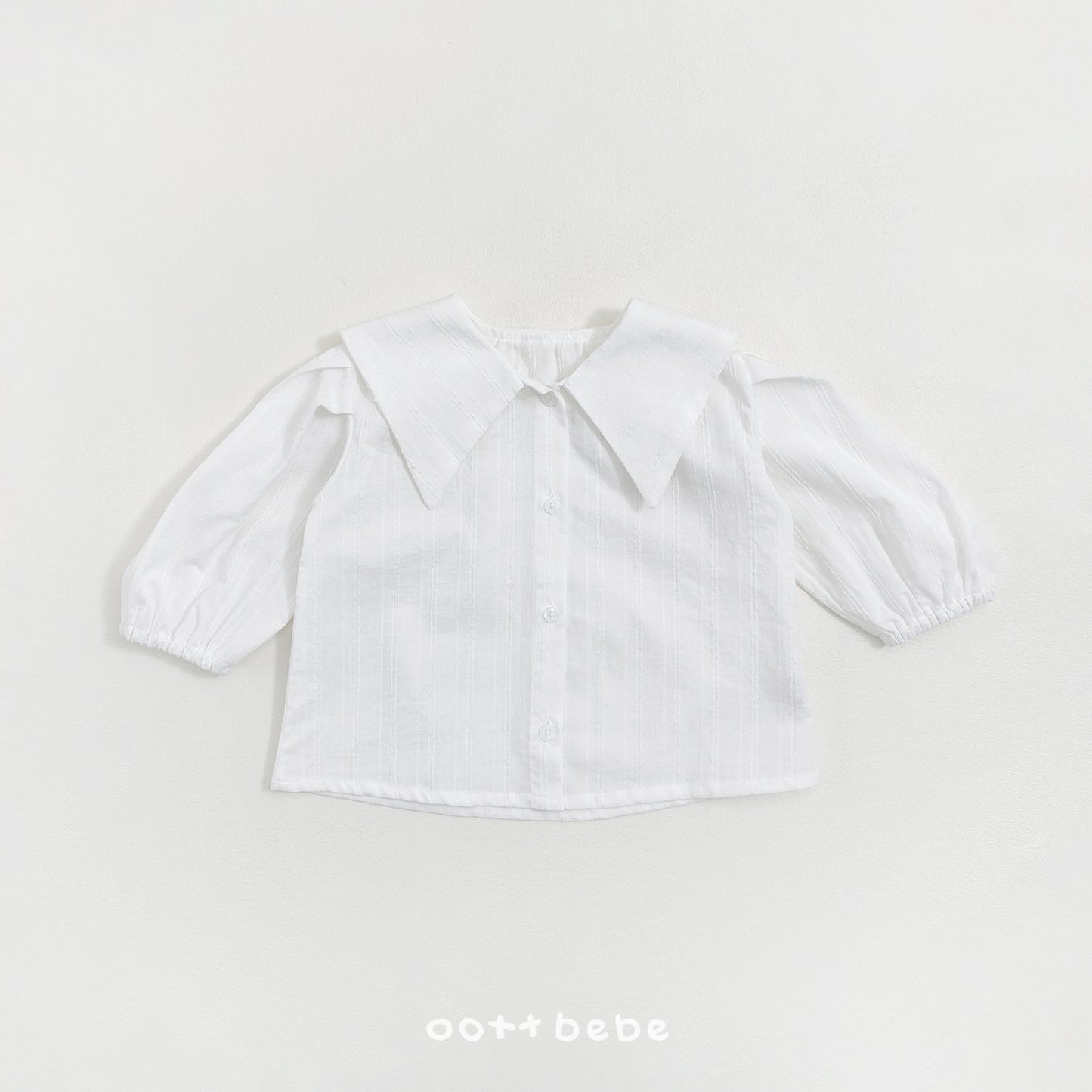 Airy Collar Blouse