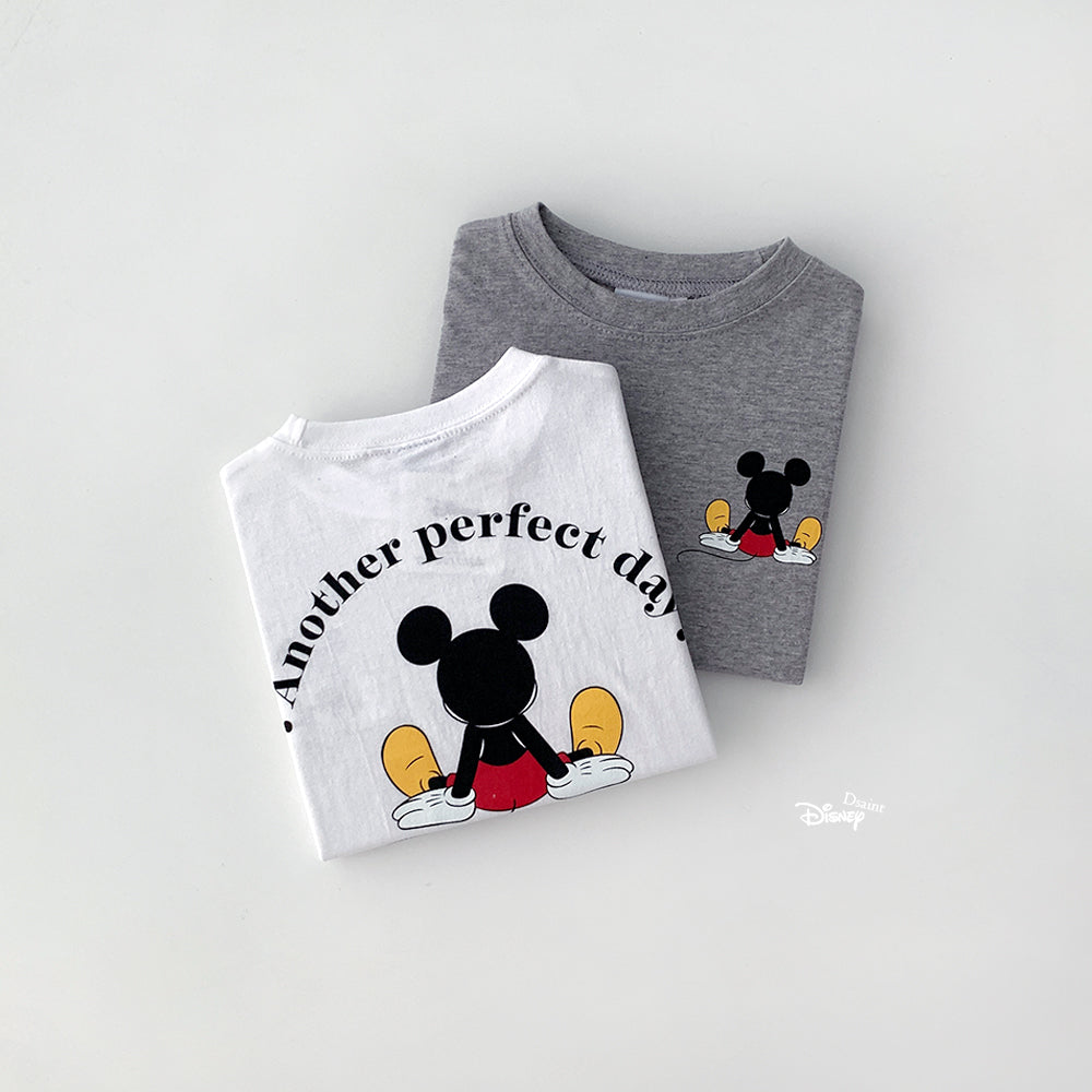 [PRE-ORDER] Behind T-Shirts