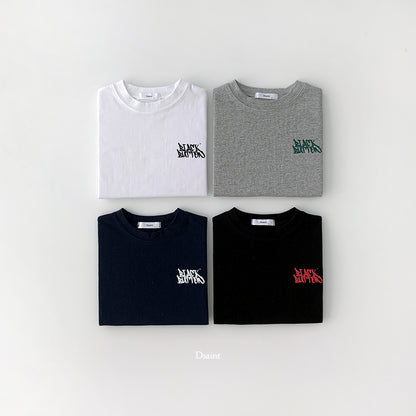 [PRE-ORDER] Black Button T-Shirts