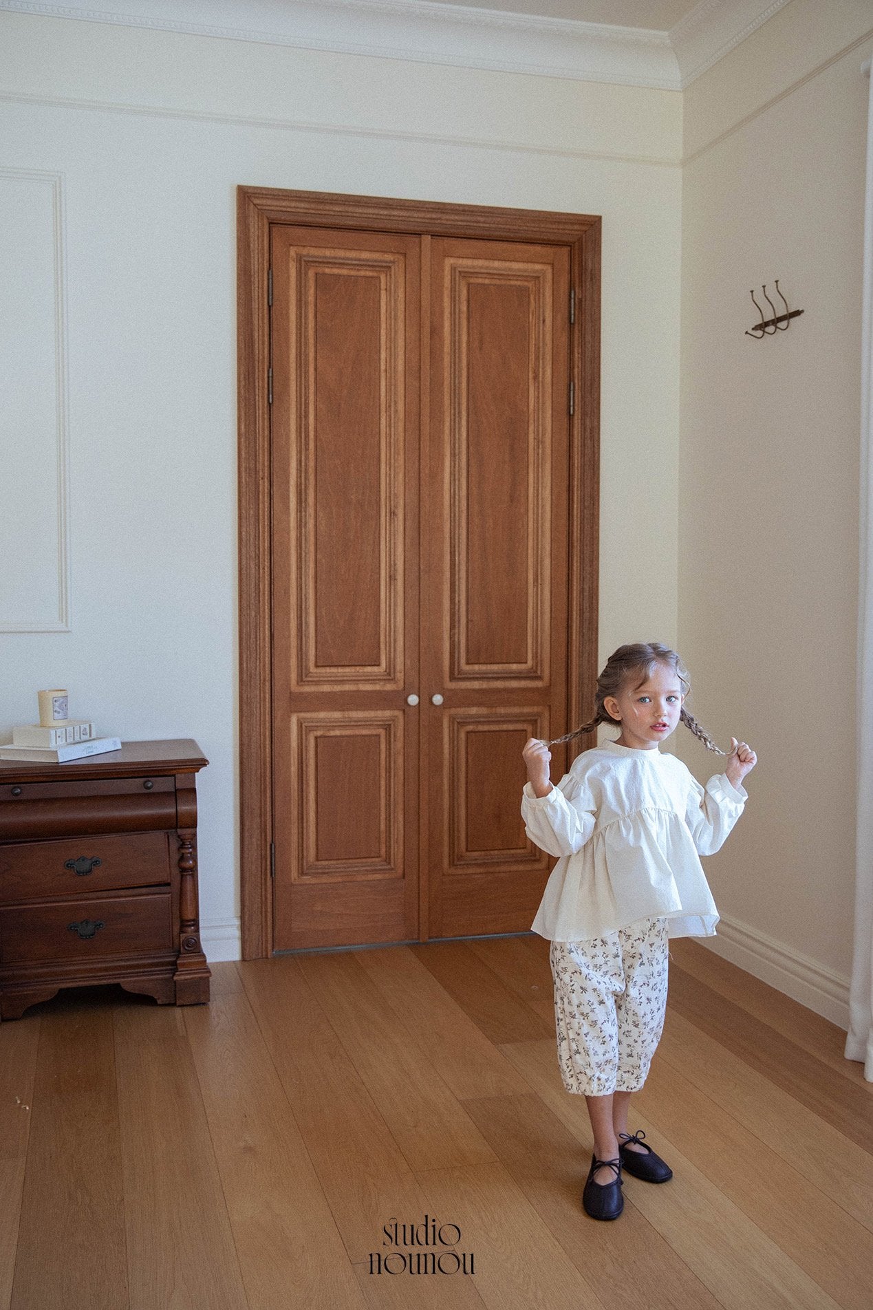 [PRE-ORDER] Round Floral Pants