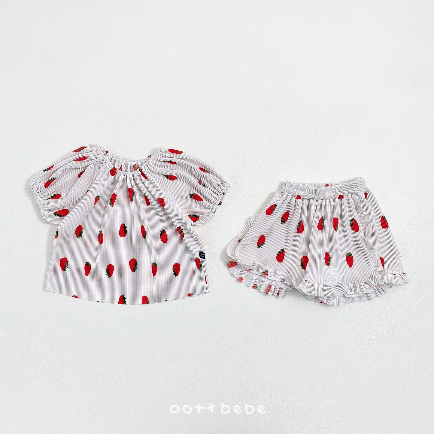 [PRE-ORDER] Sweet Berry Pleats Top Bottom Set