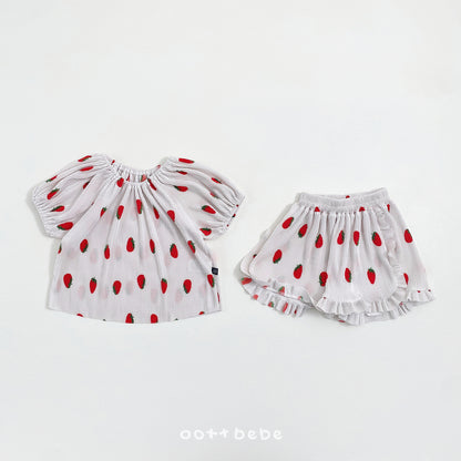 [PRE-ORDER] Sweet Berry Pleats Top Bottom Set