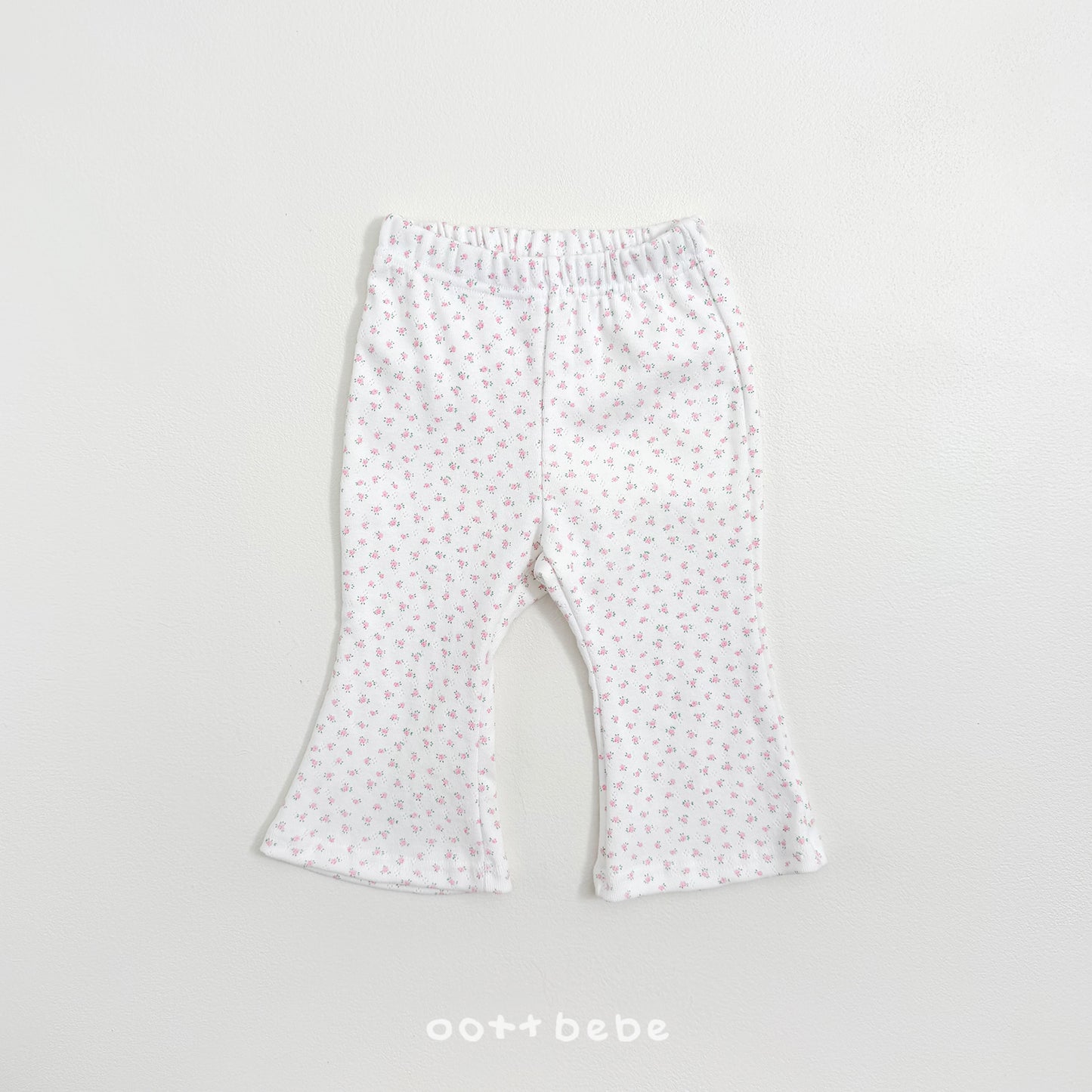 [PRE-ORDER] Lovely Eyelet Top Bottom Set