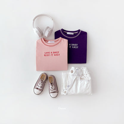 [PRE-ORDER] Love Daisy T-Shirts