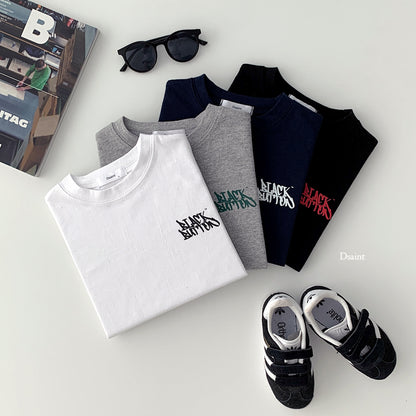 [PRE-ORDER] Black Button T-Shirts