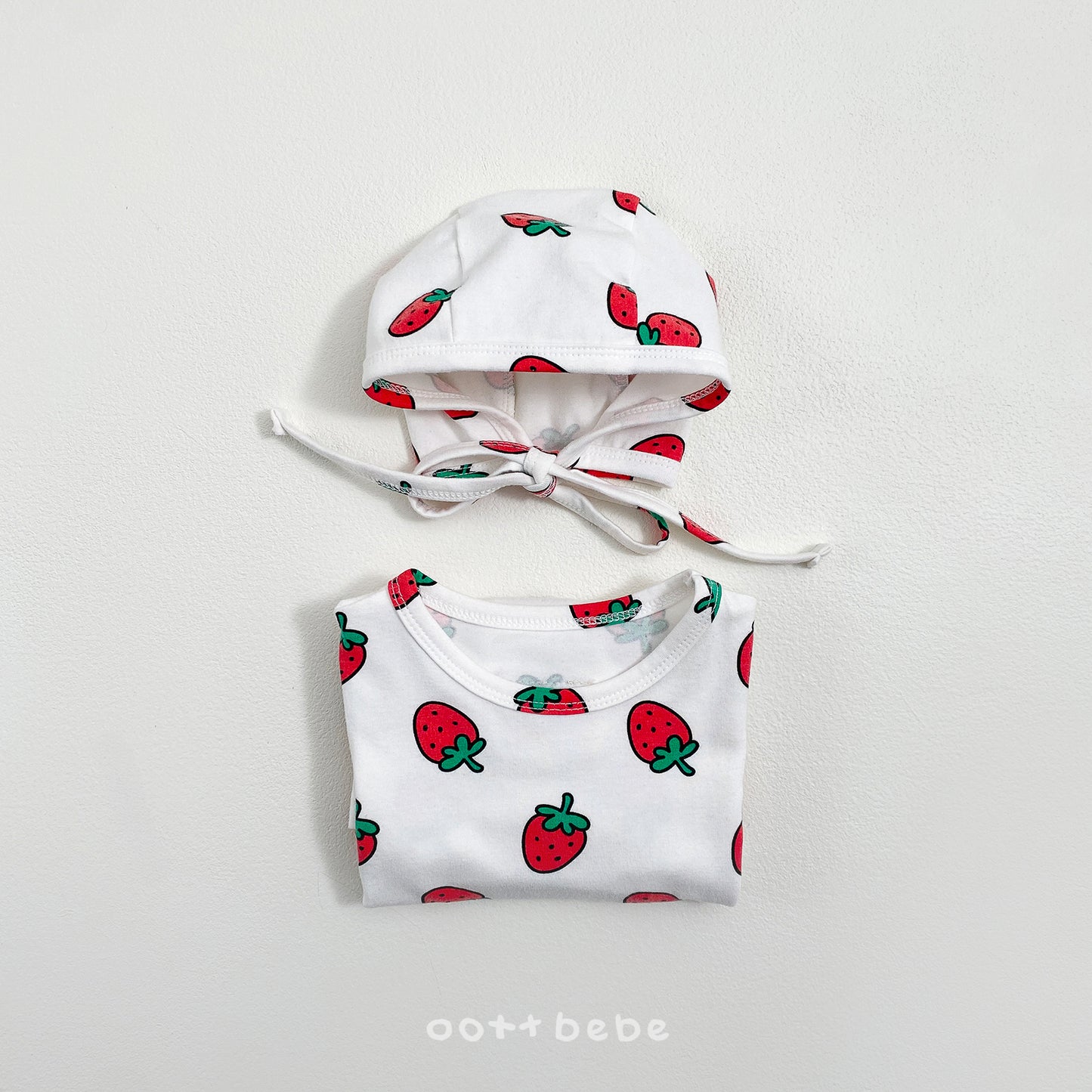 [PRE-ORDER] Strawberry Body Suit + Bonnet Set
