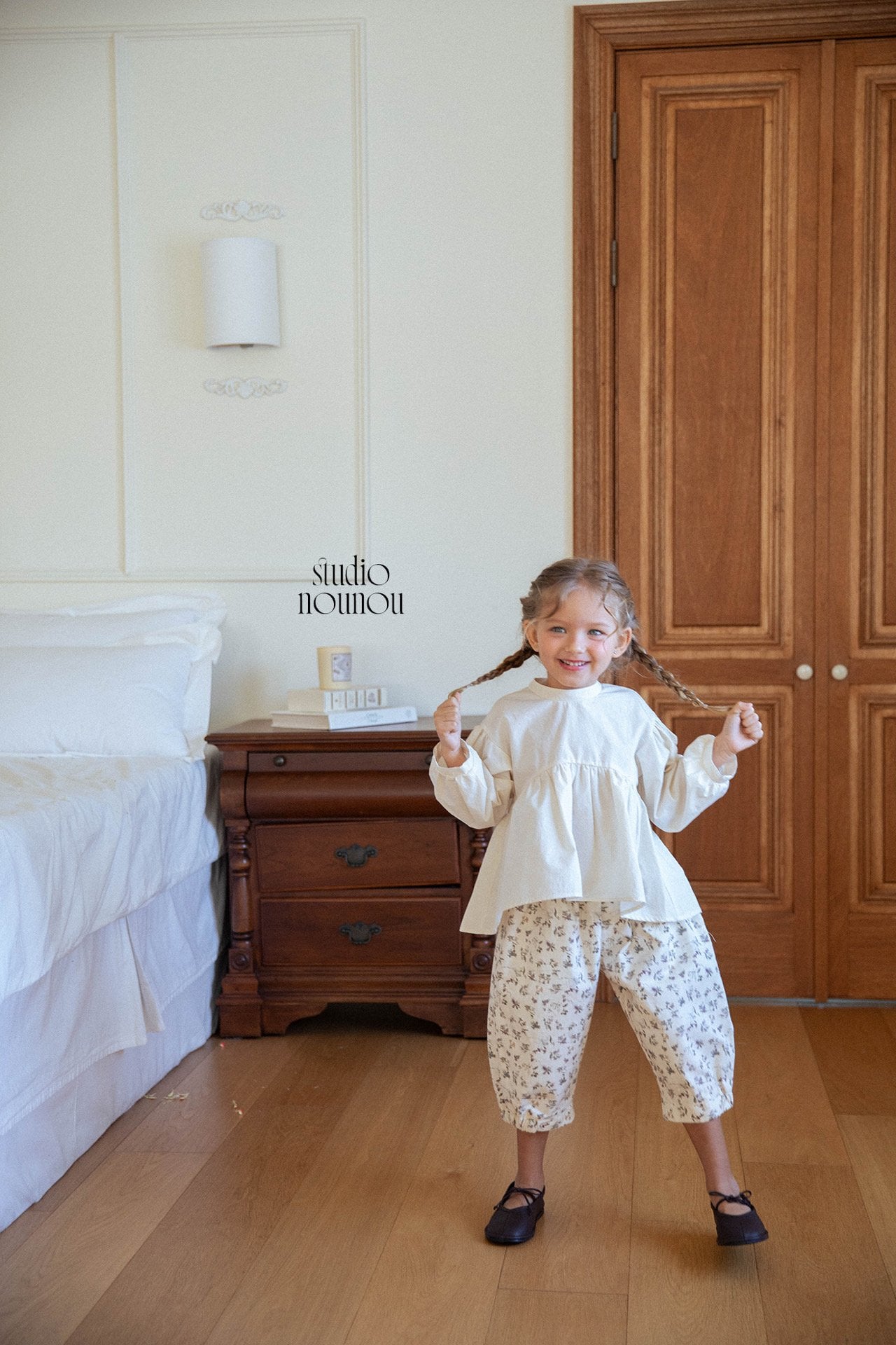 [PRE-ORDER] Round Floral Pants