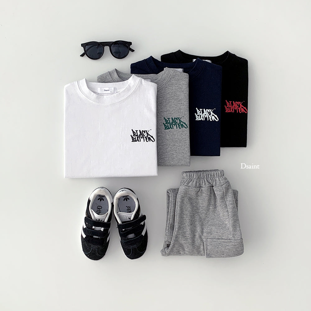 [PRE-ORDER] Black Button T-Shirts