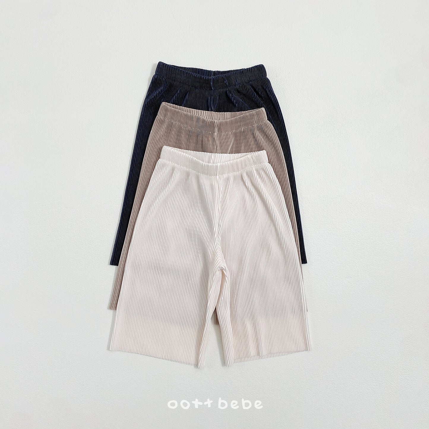 [PRE-ORDER] Barbie Pleats Top Bottom Set (Mom Couple)