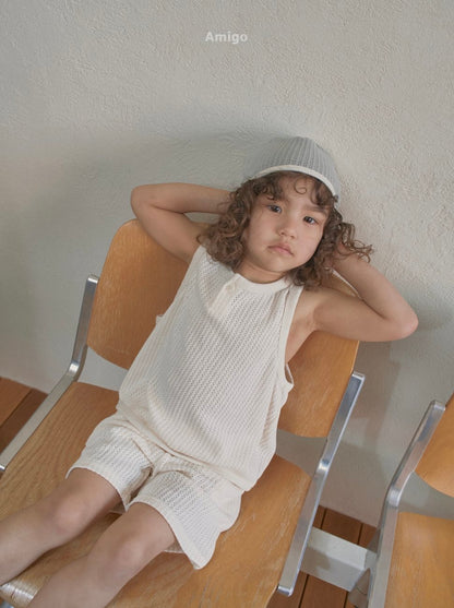 [PRE-ORDER] Rain Jacquard Sleeveless T-Shirts