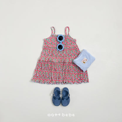 [PRE-ORDER] Daisy Pleats Dress