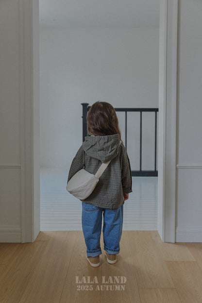 [PRE-ORDER] Half Cross Bag