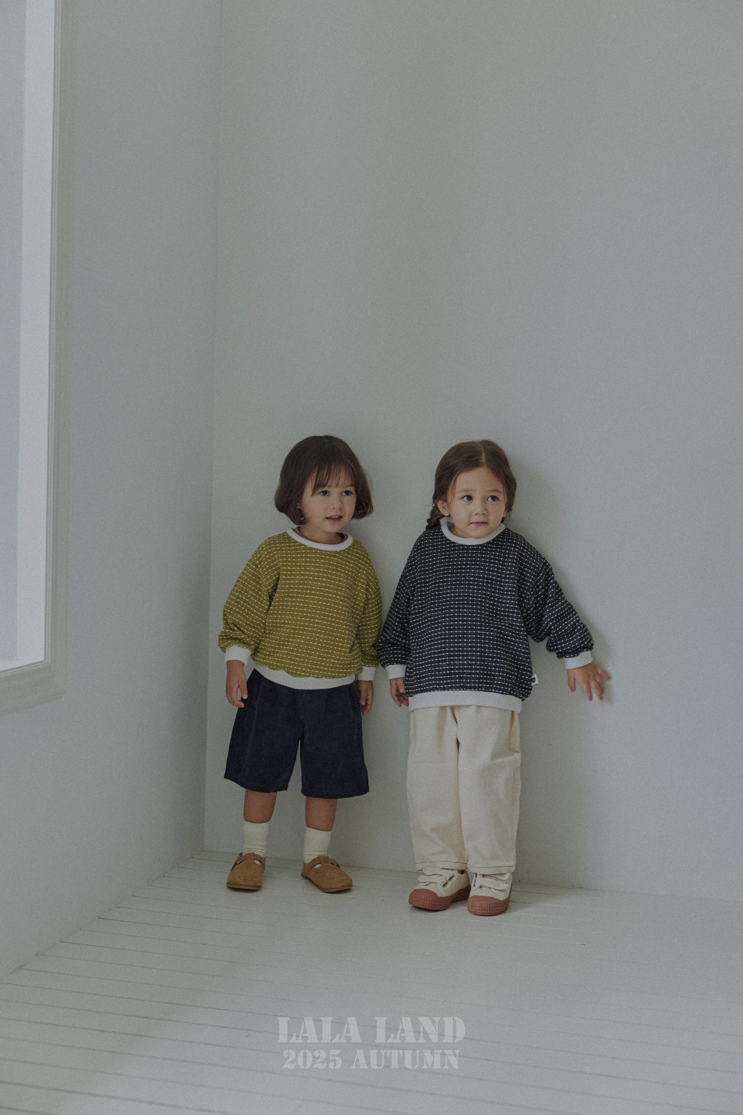[PRE-ORDER] Corduroy Bermuda Pants