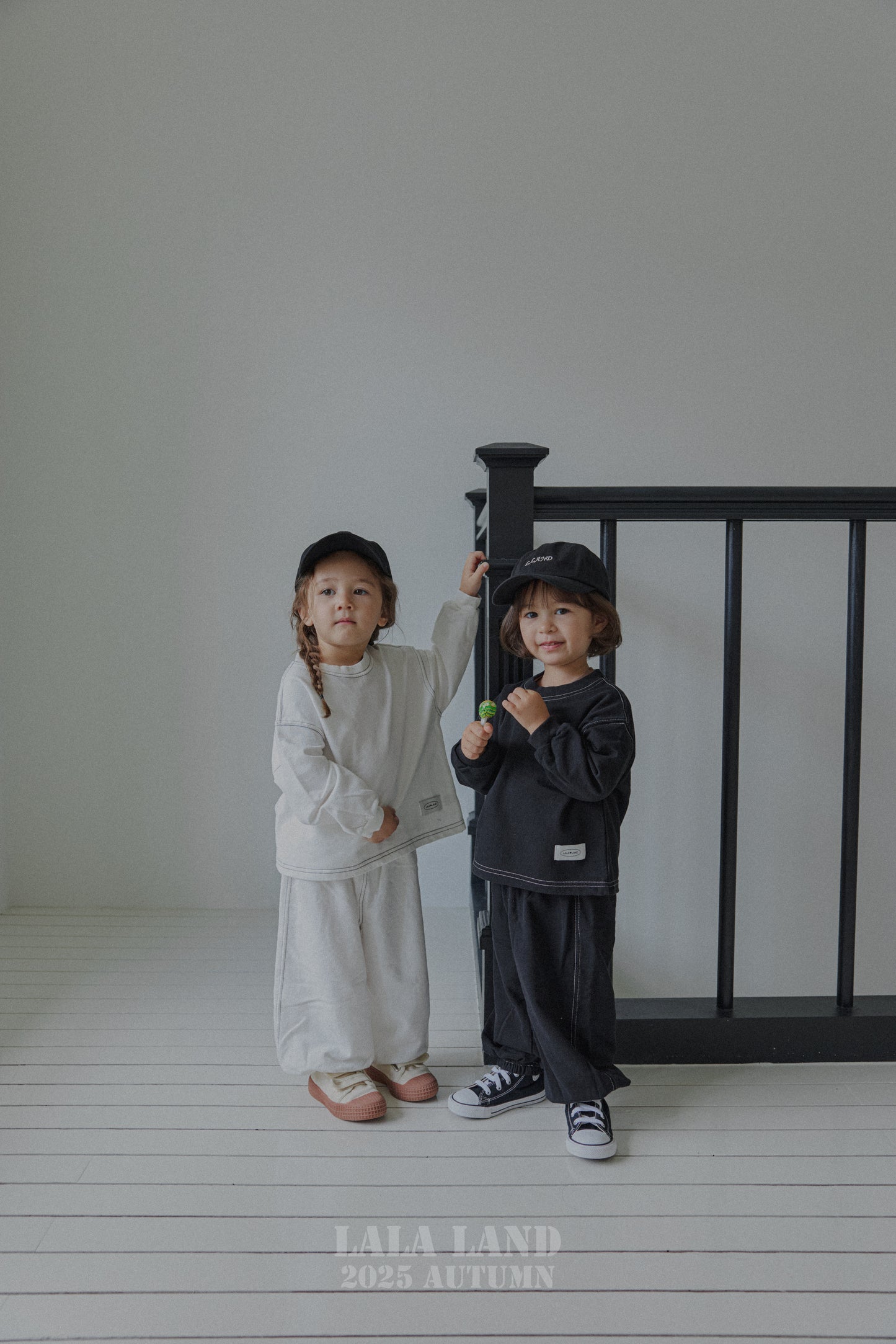 [PRE-ORDER] Black&White Jogger Pants