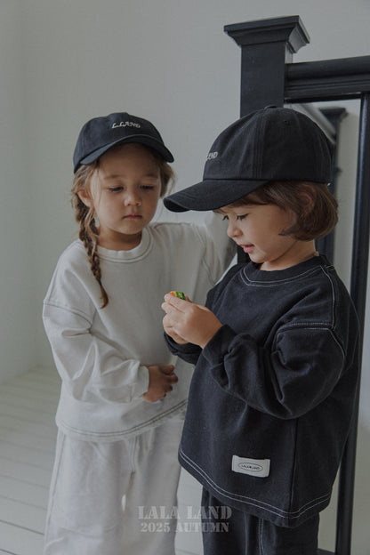 [PRE-ORDER] White&Black Sweatshirts