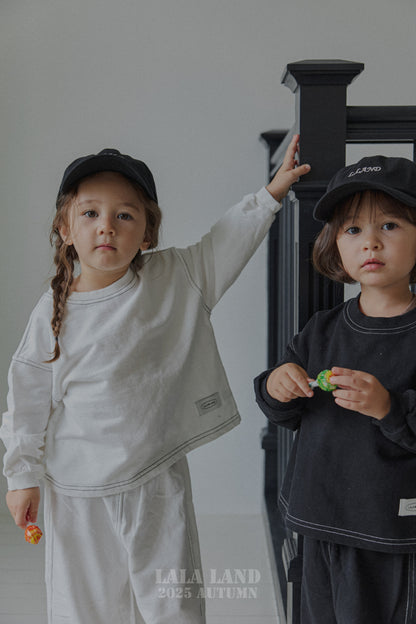 [PRE-ORDER] White&Black Sweatshirts