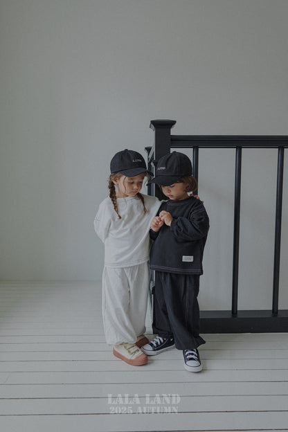 [PRE-ORDER] White&Black Sweatshirts
