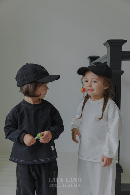 [PRE-ORDER] White&Black Sweatshirts